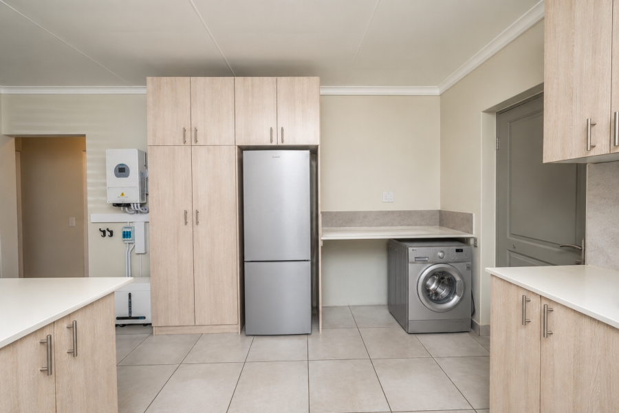 2 Bedroom Property for Sale in Fish Hoek Western Cape